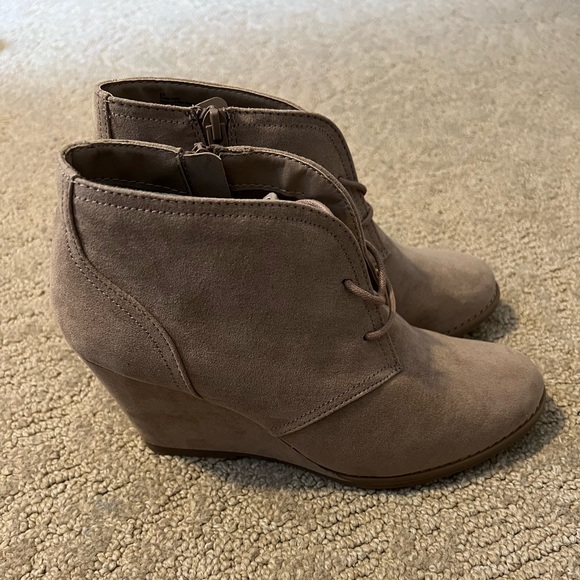 Beige Booties - Picture 4 of 6